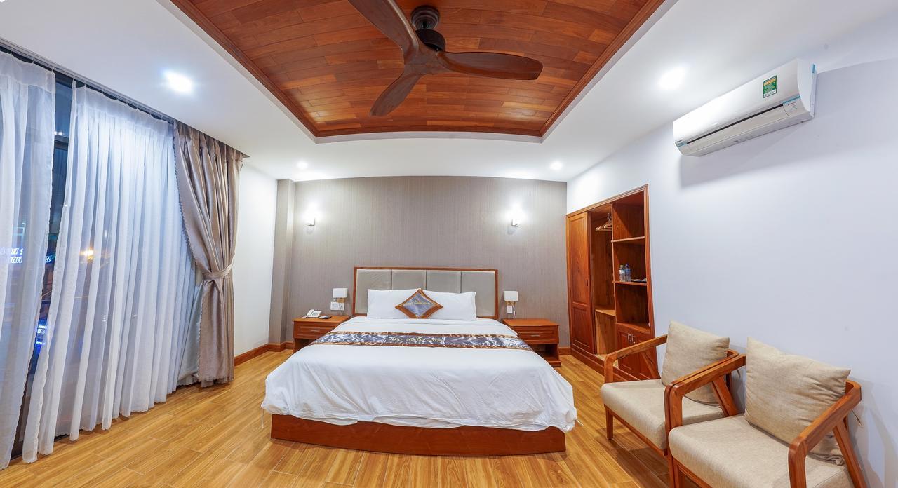 Hotel Nhat Thanh Куи Нхон Екстериор снимка